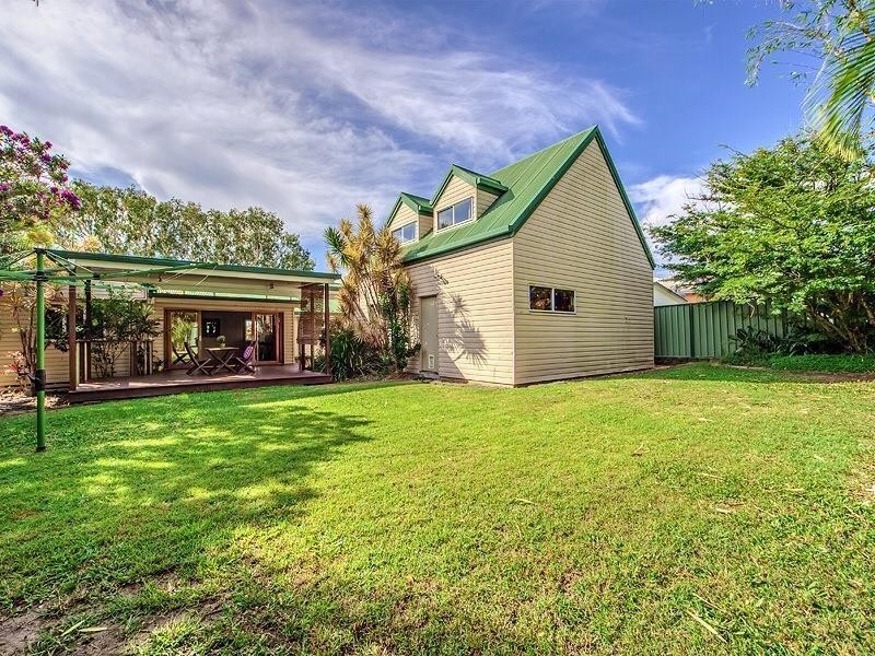 114 Falconer Street, Southport QLD 4215