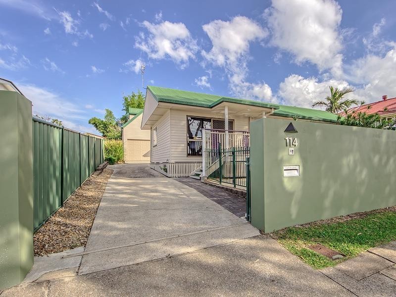 114 Falconer Street, Southport QLD 4215