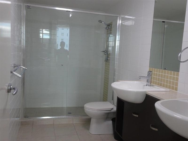 902/18 Fern Street, Surfers Paradise QLD 4217