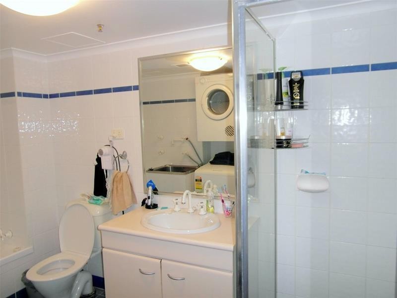 18 Hanlan Street ‘Surfers Beachcomber’, Surfers Paradise QLD 4217