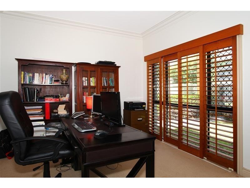 21 Blondell Avenue, Surfers Paradise QLD 4217