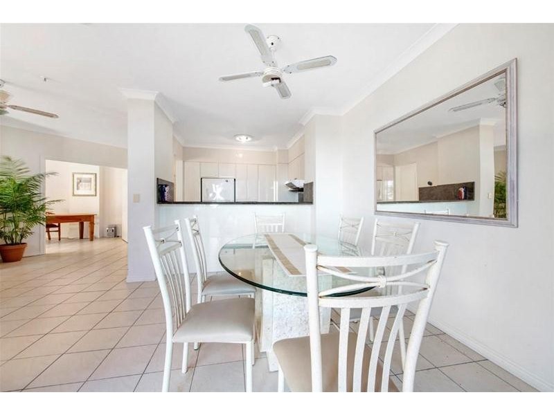 302/2-4 View Avenue, Surfers Paradise QLD 4217
