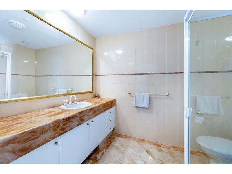 302/2-4 View Avenue, Surfers Paradise QLD 4217