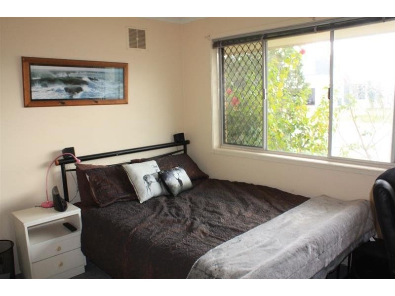 12 Carmel Court, Broadbeach Waters QLD 4218