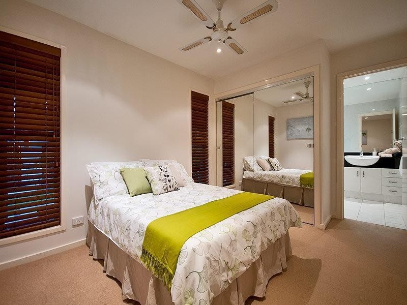 21  The Lido, Isle Of Capri QLD 4217