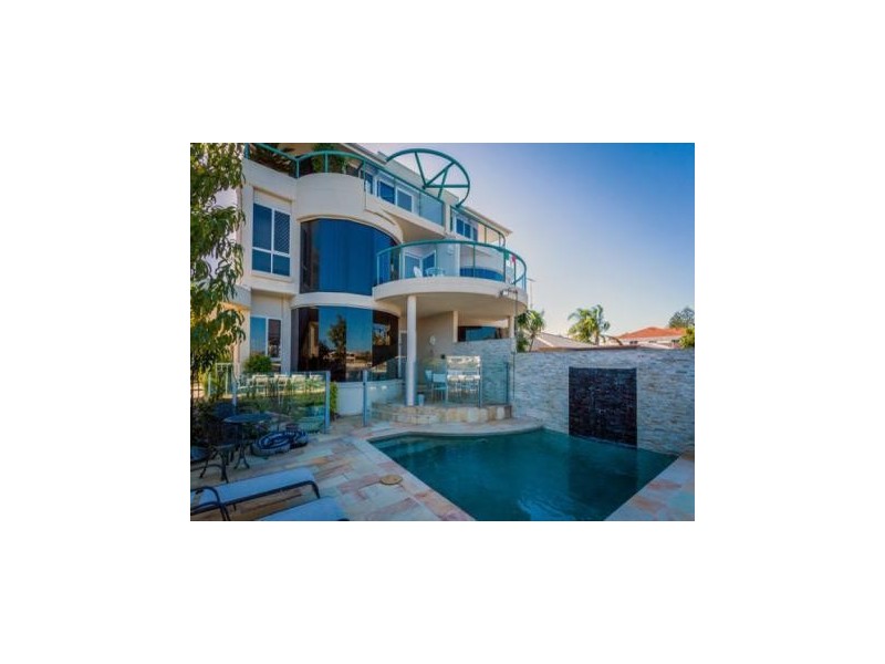 1/32  Sunset Boulevard, Surfers Paradise QLD 4217