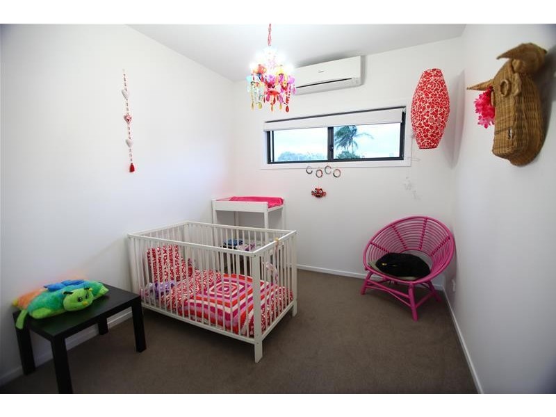 1 Fairway Avenue, Southport QLD 4215