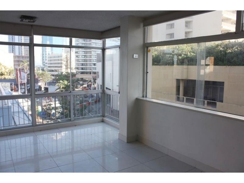 34 Hanlan Street, Surfers Paradise QLD 4217