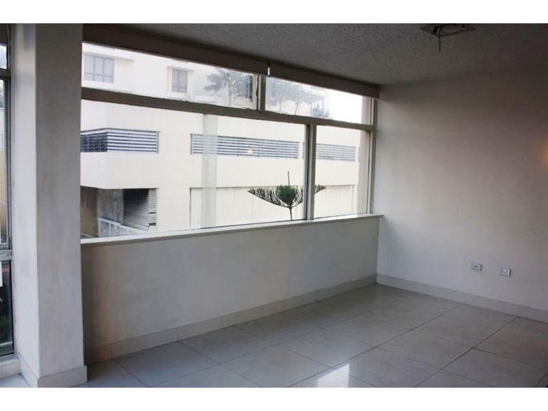 34 Hanlan Street, Surfers Paradise QLD 4217