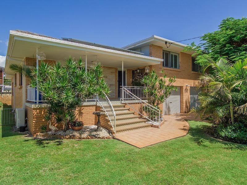 4 Capistrano Court, Southport QLD 4215