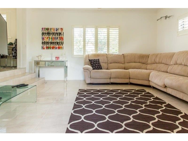 4 Capistrano Court, Southport QLD 4215