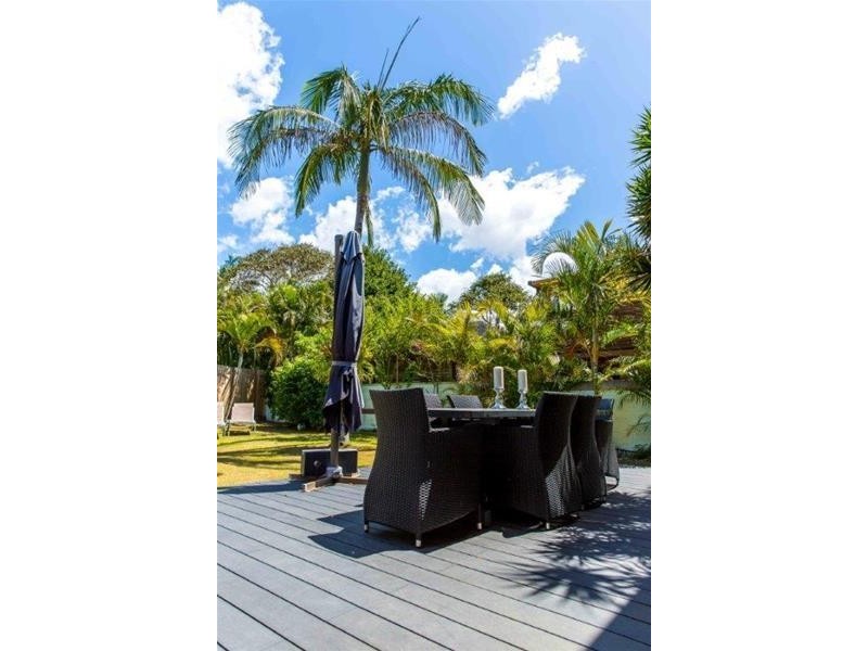 4 Capistrano Court, Southport QLD 4215