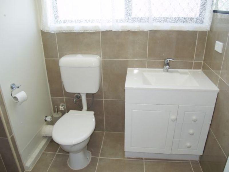 19 Leonard Avenue, Surfers Paradise QLD 4217