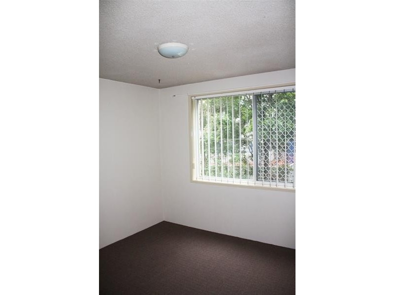 73 OLD BURLEIGH Road, Surfers Paradise QLD 4217