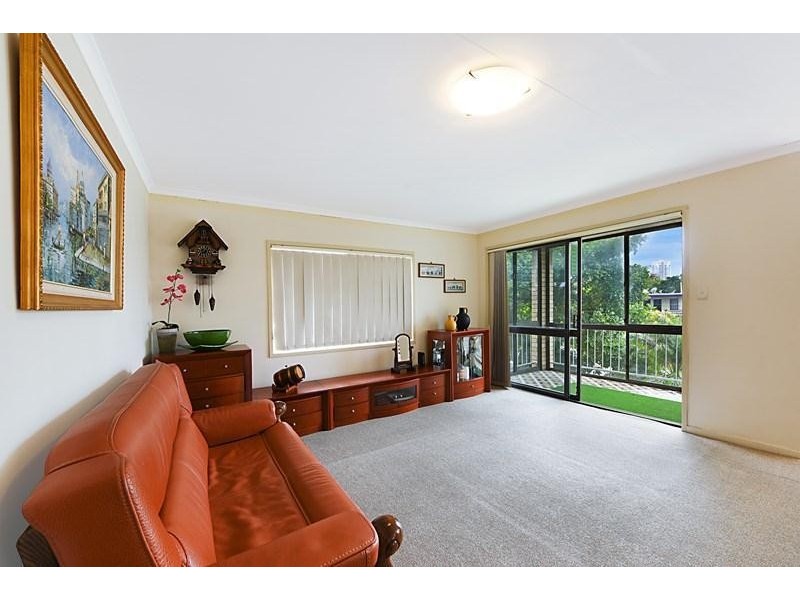 8 Sunrise Boulevard, Surfers Paradise QLD 4217