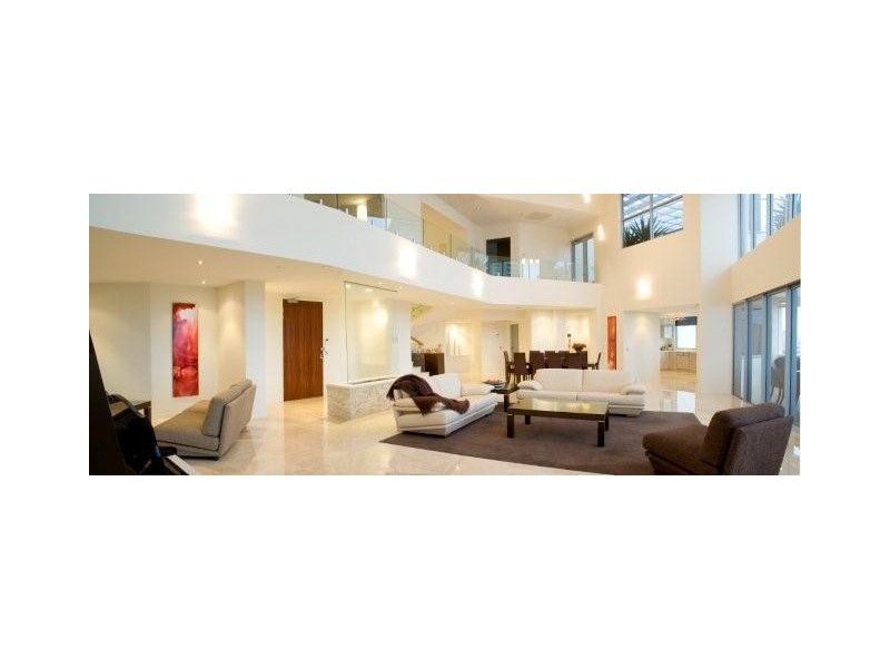 21 Cypress Avenue, Surfers Paradise QLD 4217