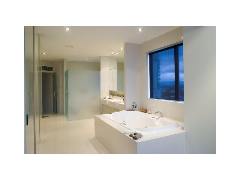 21 Cypress Avenue, Surfers Paradise QLD 4217