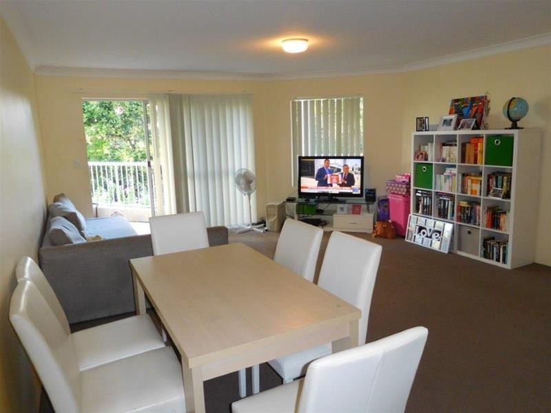 19 Heath Street, Southport QLD 4215