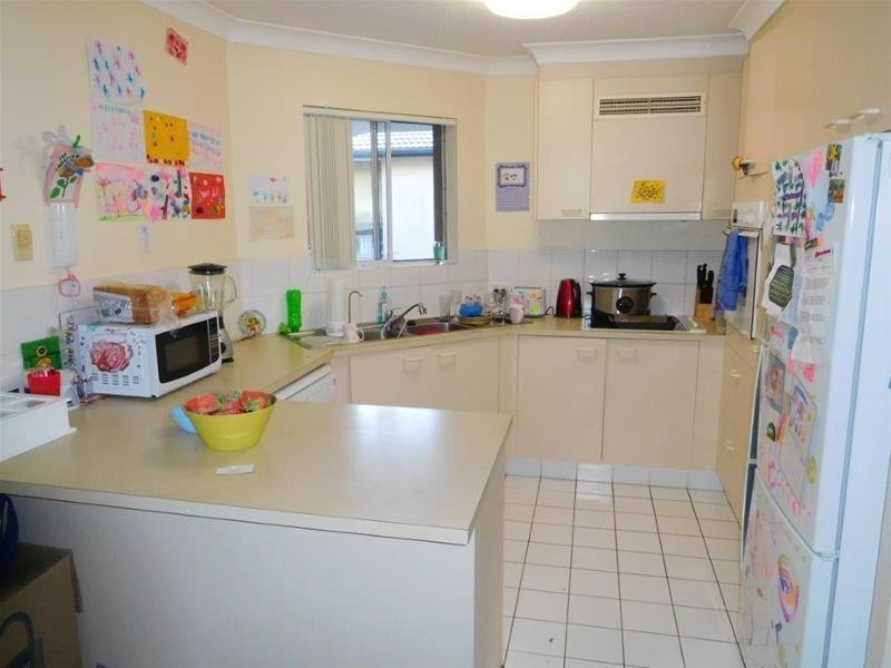 19 Heath Street, Southport QLD 4215