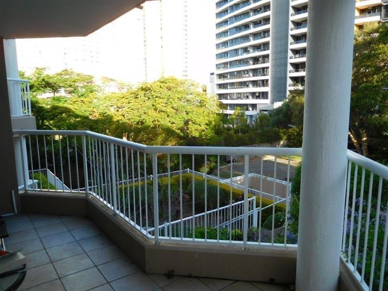 19 Heath Street, Southport QLD 4215