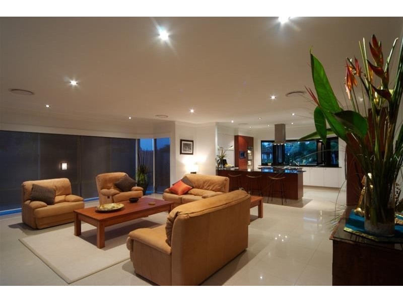 59 Admiralty Drive, Paradise Waters QLD 4217
