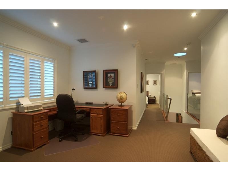 59 Admiralty Drive, Paradise Waters QLD 4217