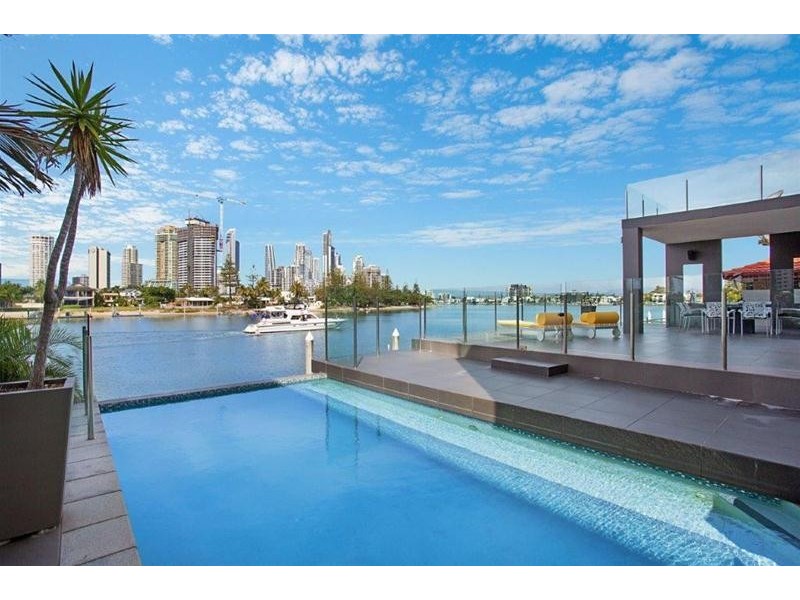 34 Admiralty Drive, Paradise Waters QLD 4217