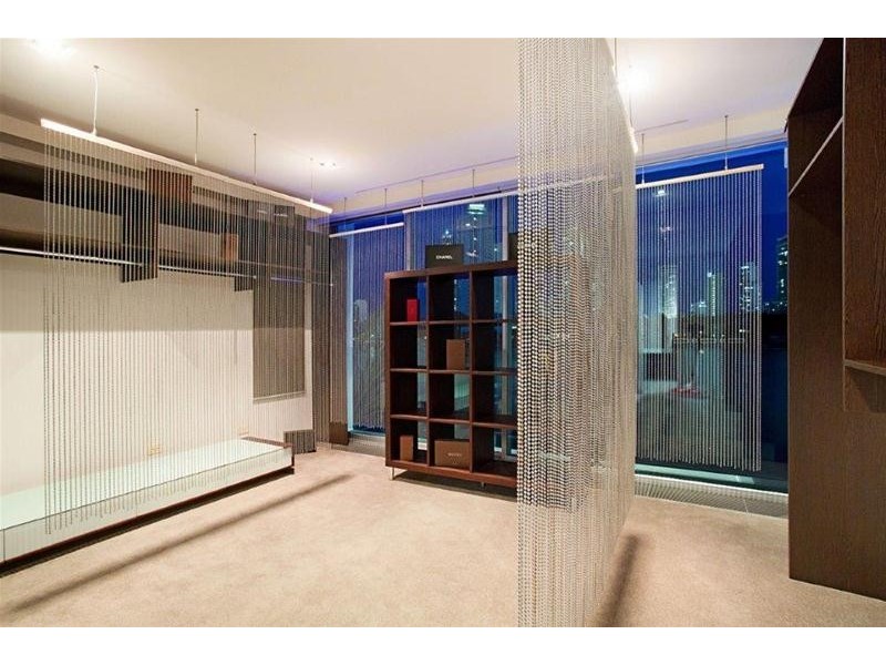 34 Admiralty Drive, Paradise Waters QLD 4217