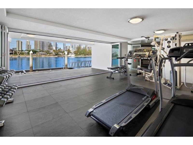 34 Admiralty Drive, Paradise Waters QLD 4217