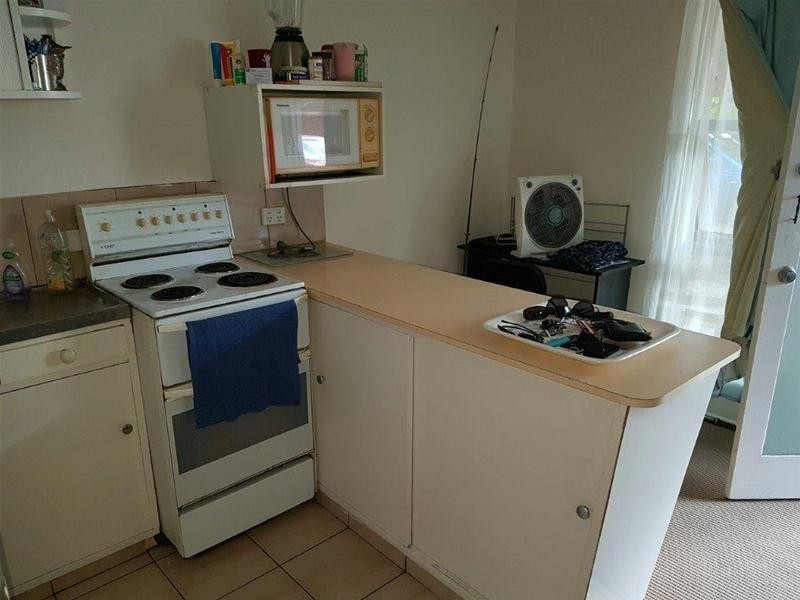 2/7 Leonard Avenue, Surfers Paradise QLD 4217