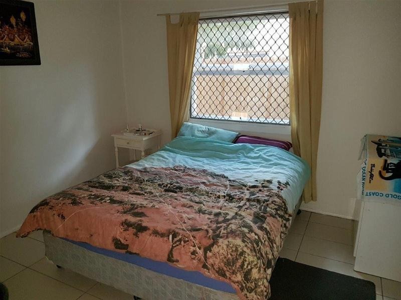 2/7 Leonard Avenue, Surfers Paradise QLD 4217