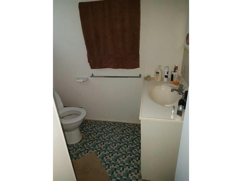 2/7 Leonard Avenue, Surfers Paradise QLD 4217