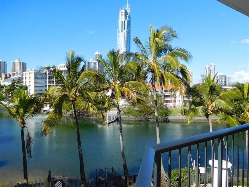 202/21 Peninsular Drive, Surfers Paradise QLD 4217