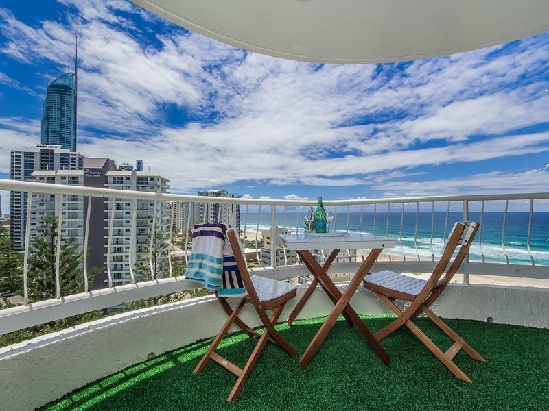 Unit 47  Acapulco 4 Thornton Street, Surfers Paradise QLD 4217