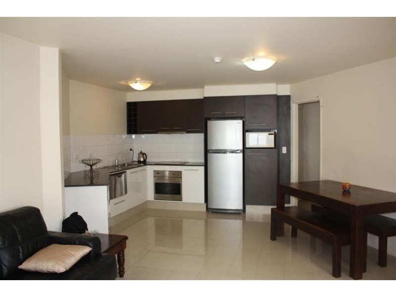 8 Trickett Street (Aloha), Surfers Paradise QLD 4217