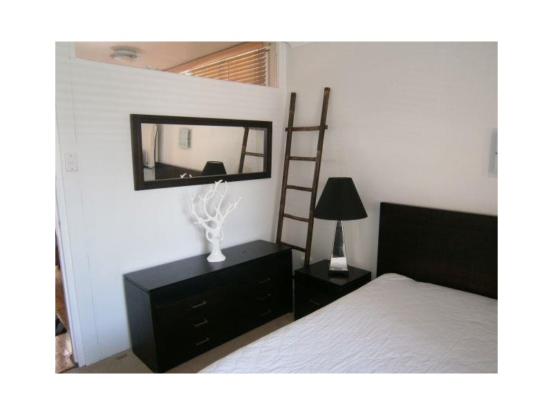 2D/34 Hanlan Street, Surfers Paradise QLD 4217