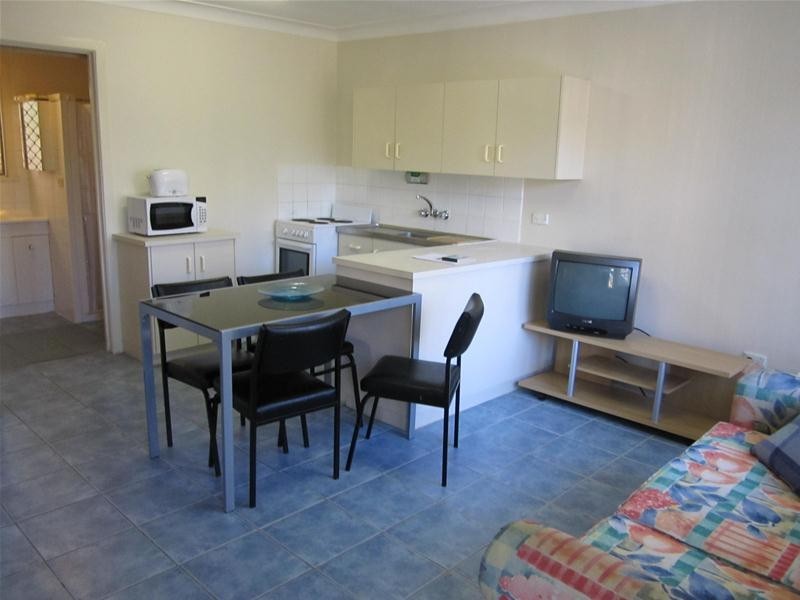 1/14 Leonard Avenue, Surfers Paradise QLD 4217