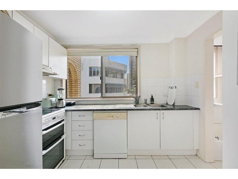 8/35 Old Burleigh Road, Surfers Paradise QLD 4217