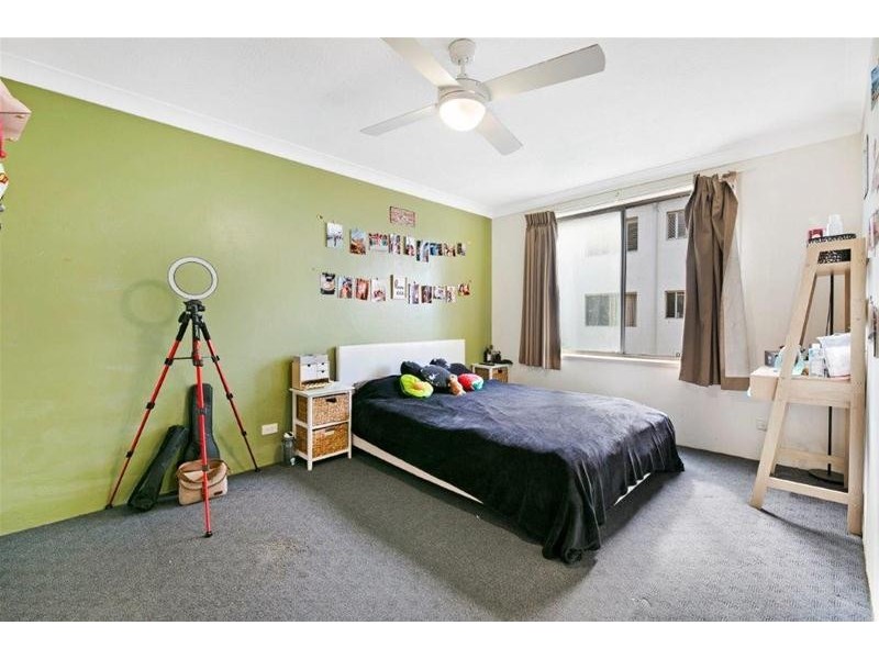 8/35 Old Burleigh Road, Surfers Paradise QLD 4217