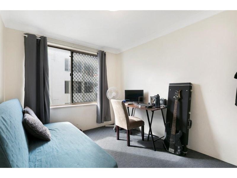 8/35 Old Burleigh Road, Surfers Paradise QLD 4217