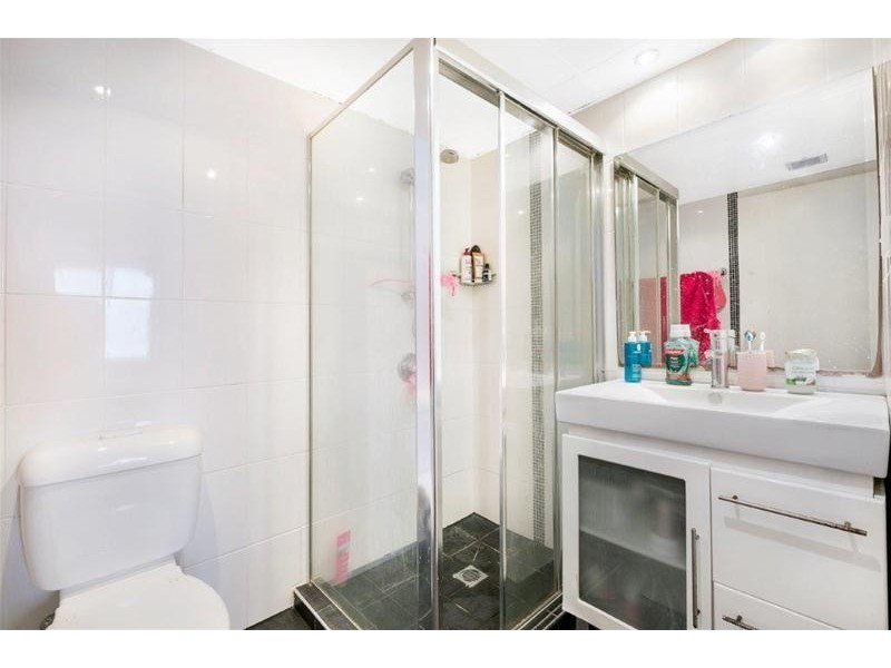 8/35 Old Burleigh Road, Surfers Paradise QLD 4217