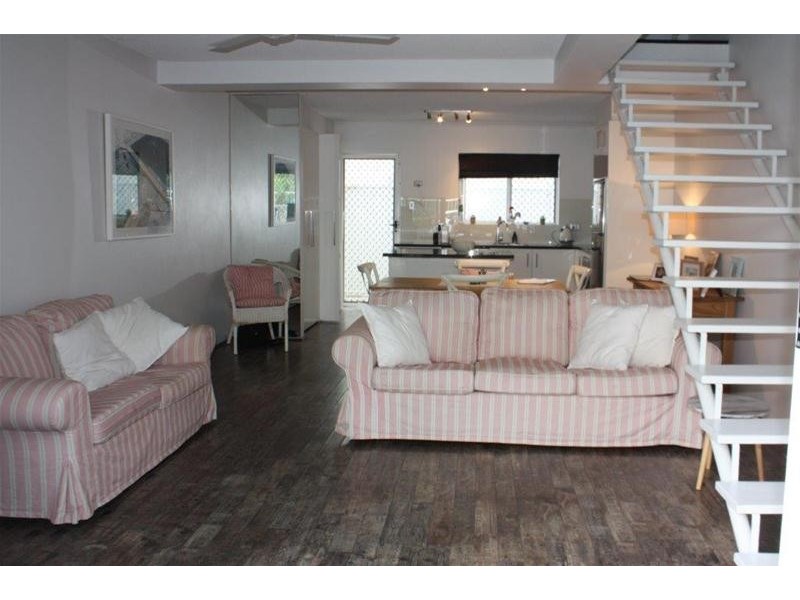 11/33 Wharf Road, Surfers Paradise QLD 4217