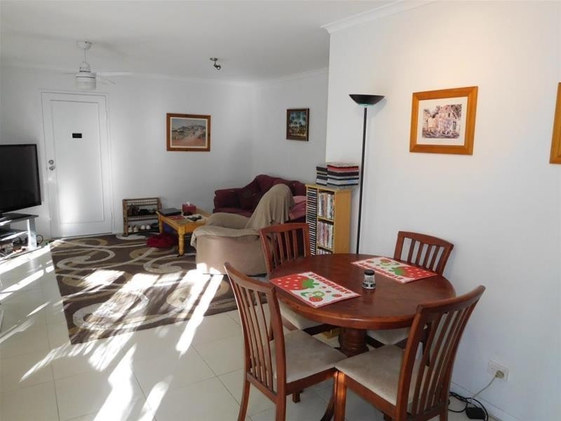 17 Riverview Parade, Surfers Paradise QLD 4217