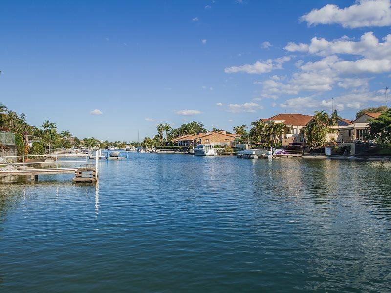 62 Gibraltar Drive, Isle Of Capri QLD 4217