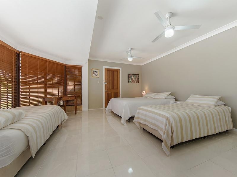 62 Gibraltar Drive, Isle Of Capri QLD 4217