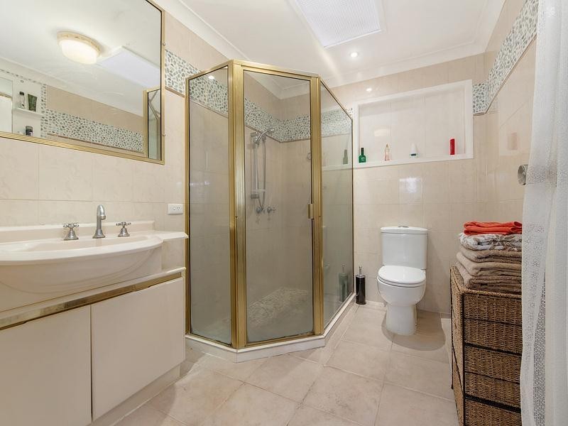 62 Gibraltar Drive, Isle Of Capri QLD 4217