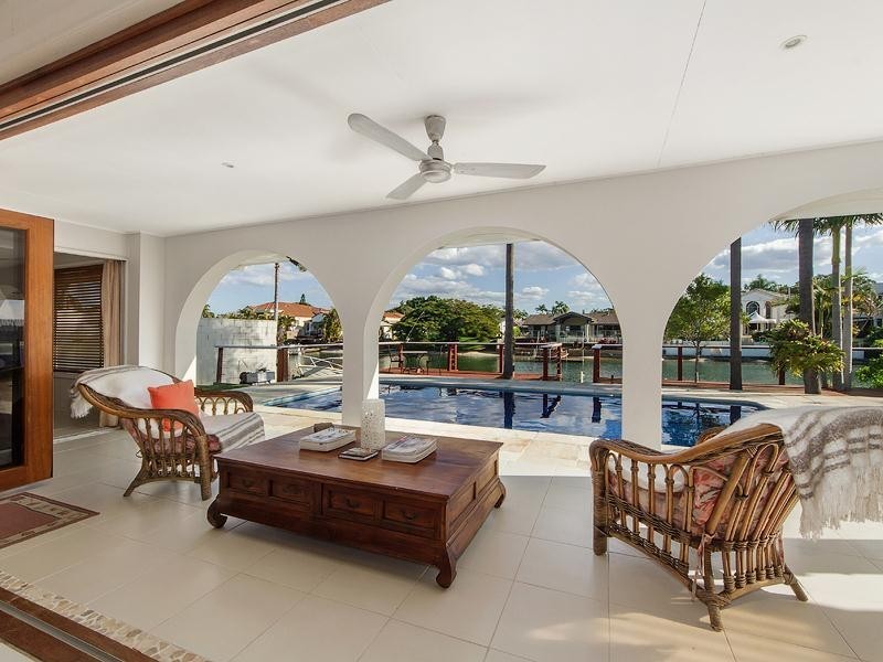 62 Gibraltar Drive, Isle Of Capri QLD 4217