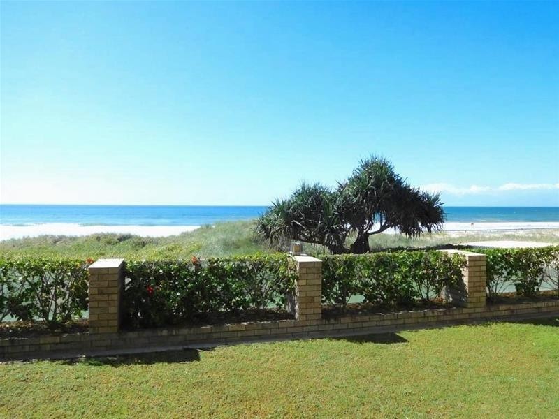 63 Garfield Terrace, Surfers Paradise QLD 4217