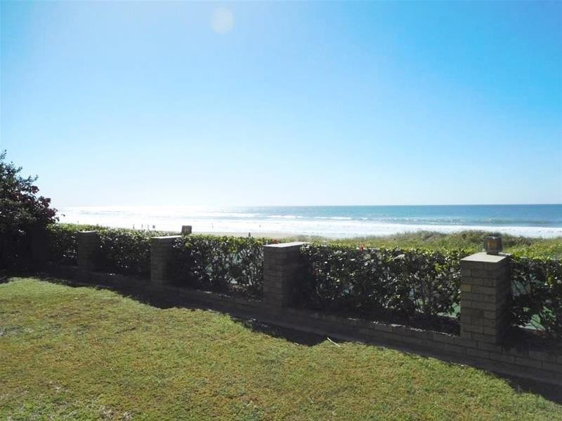 63 Garfield Terrace, Surfers Paradise QLD 4217