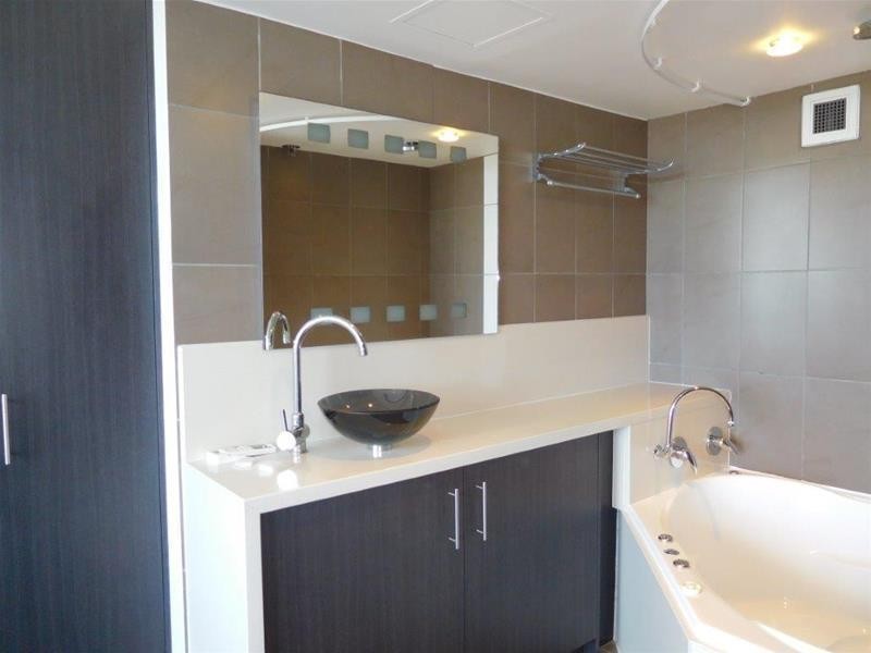 61/40 Ferny Avenue, Surfers Paradise QLD 4217